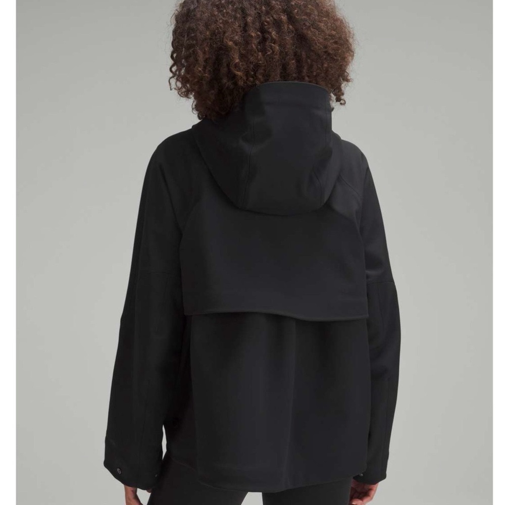 Lululemon RepelShell Cinch Back Rain Jacket Waterproof Windproof Velour Lined 12 - Picture 2 of 13